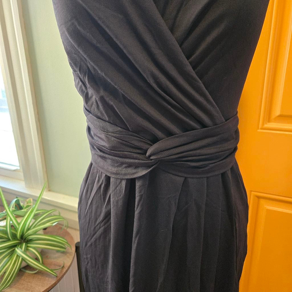Talbots sz 12 Stretch Sleeveless Flattering Nylon Jersey Knit Little Black Dress - Picture 2 of 5